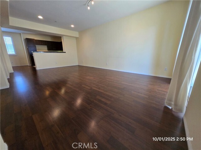 Building Photo - 17871 Shady View Dr