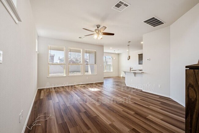 Building Photo - 3651 Sandy Brook Dr