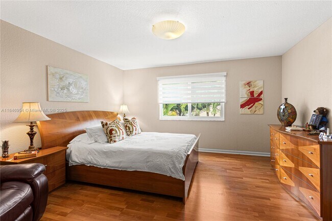 Building Photo - 1515 Winterberry Ln