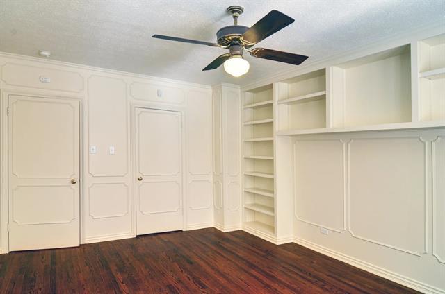 Building Photo - 4417 Normandy Ave