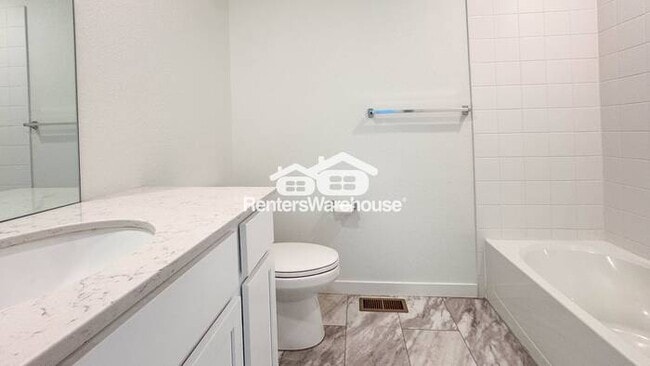 Building Photo - Spacious and Luxurious Home with 2 Car Garage in Bennett