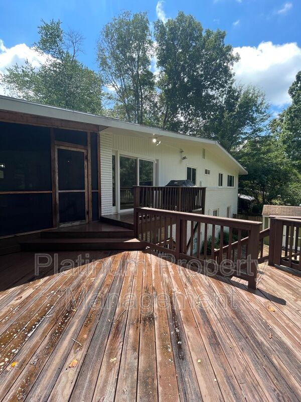 Building Photo - 3828 Donaldson Dr