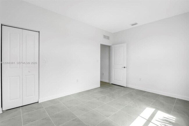 Building Photo - 27308 SW 159th Ct