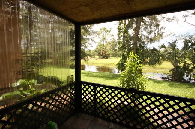 Building Photo - 1303 Lakeview Dr E