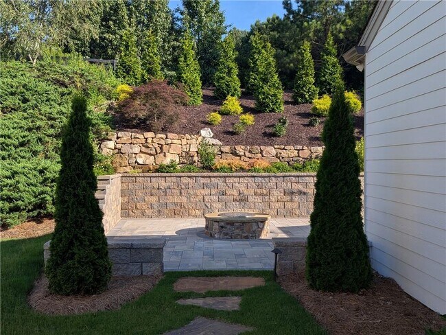Building Photo - 4920 Hidden Meadow Dr