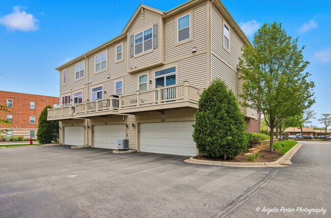 Building Photo - 101 Lexington Ln