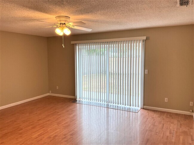 Building Photo - 5442 Fulmar Dr