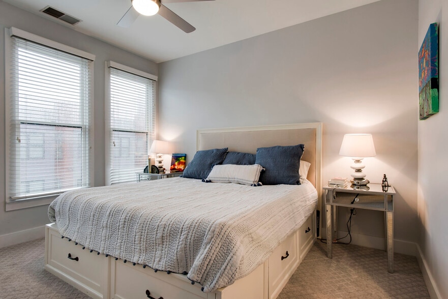 Building Photo - 508 Madison St