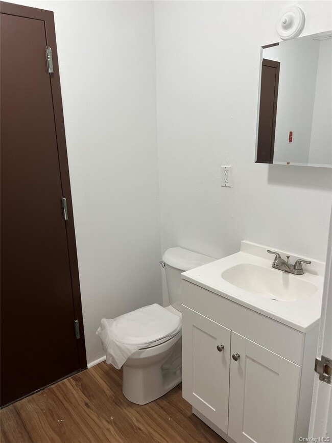 Building Photo - 142 W 175th St