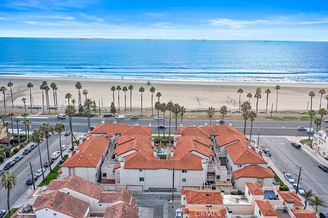 Building Photo - 1400 Pacific Coast Hwy