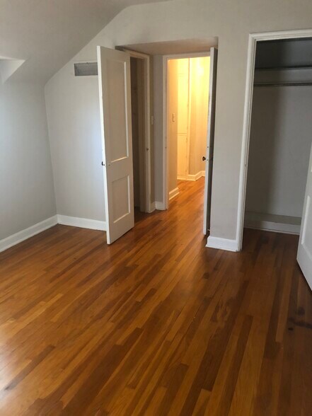 Building Photo - 1210 W Murdock St