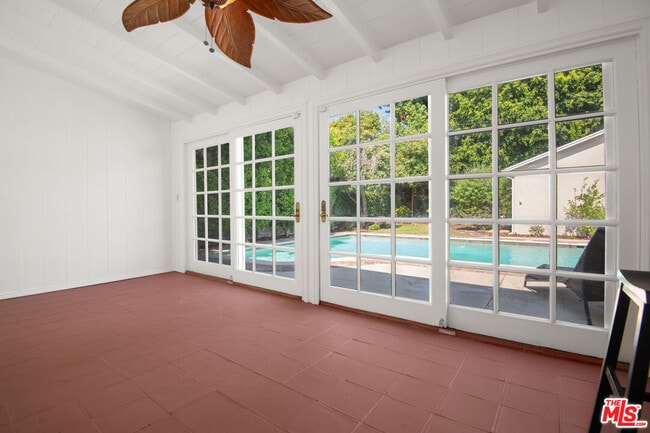 Building Photo - 4900 Ethel Ave