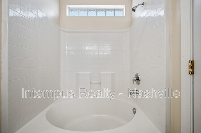 Building Photo - 2544 Jordan Ridge Dr