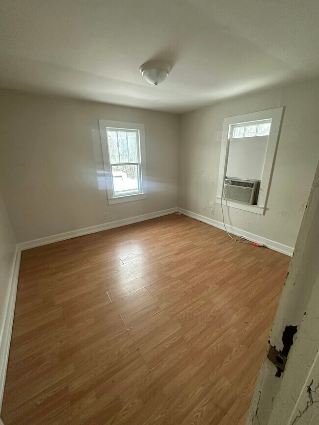 Building Photo - 841 Sevierville Rd