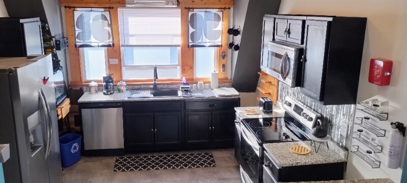 Building Photo - 3306 Powhatan Ave