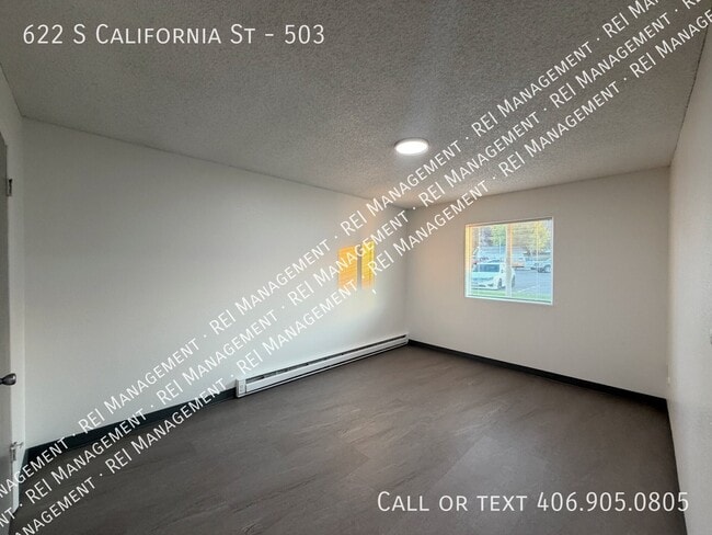 Building Photo - 622 S California St