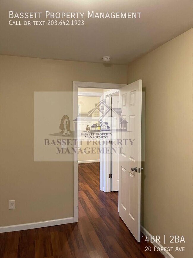 Building Photo - 20 Forest Ave