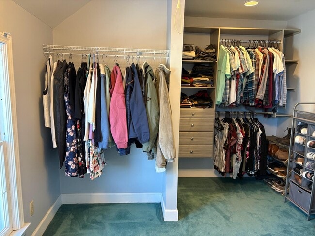 Building Photo - 433 McKinley St