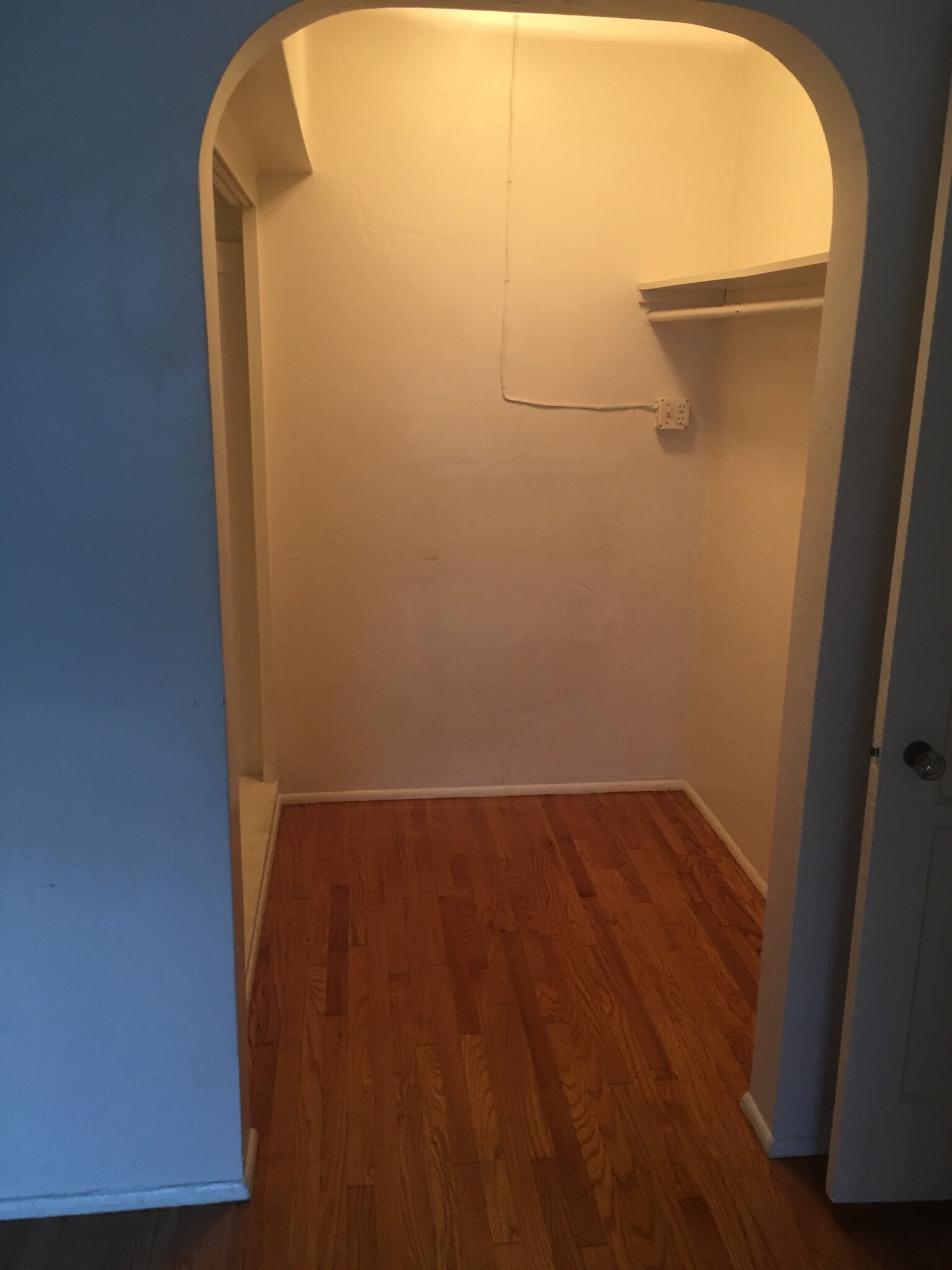 Walk-in Closet - 4555 E Carson St