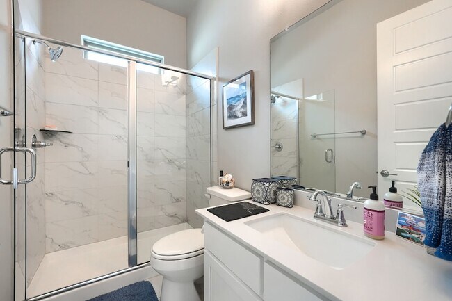 Building Photo - 2446 Bainbridge Dr