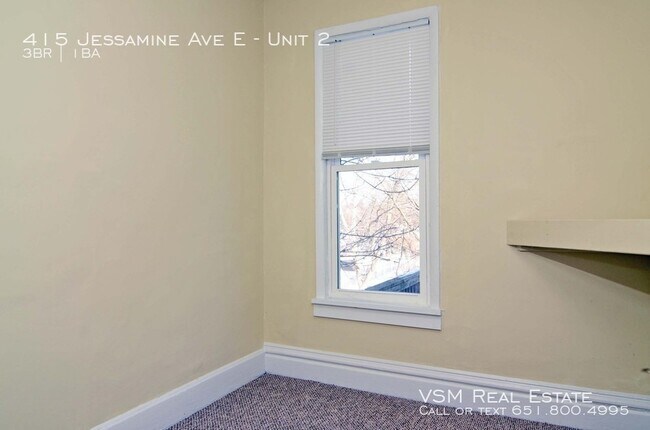 Building Photo - 415 Jessamine Ave E