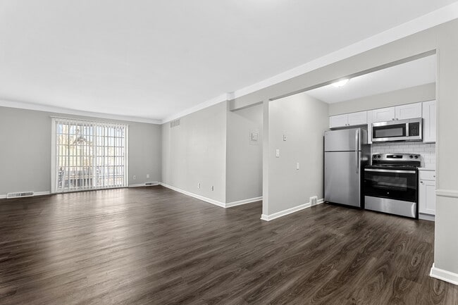 Building Photo - 24360 E River Rd