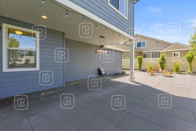 Building Photo - 17823 E Daystar Rd