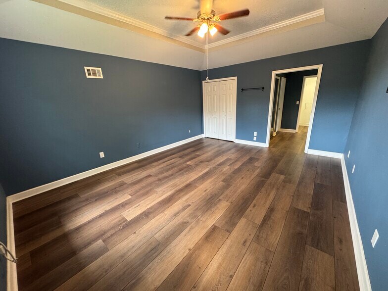 Primary Bedroom - 1930 Oak Ridge Ct