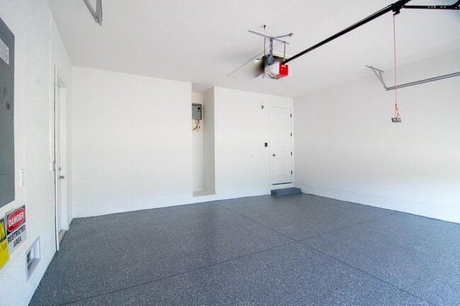 Building Photo - 10654 Washington Rd