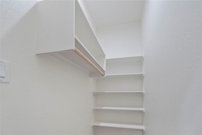 Building Photo - 4505 Phlox St