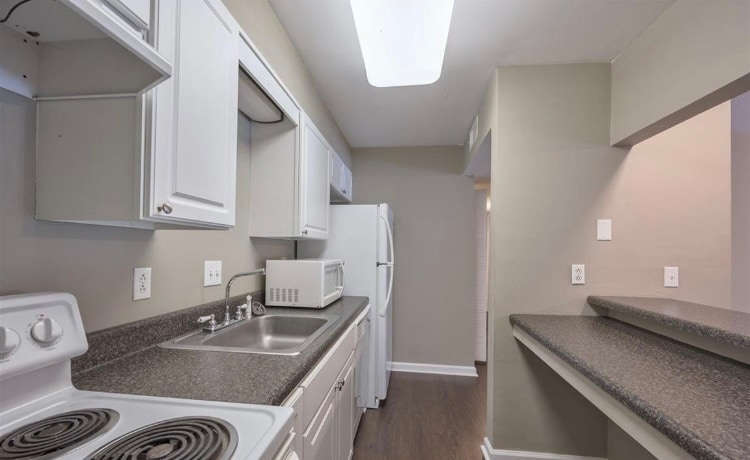 Building Photo - 422 Skyview Dr