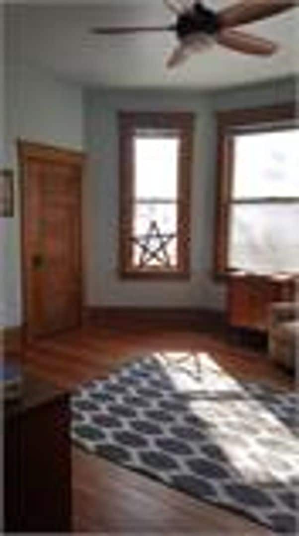 Building Photo - 1723 7th Ave