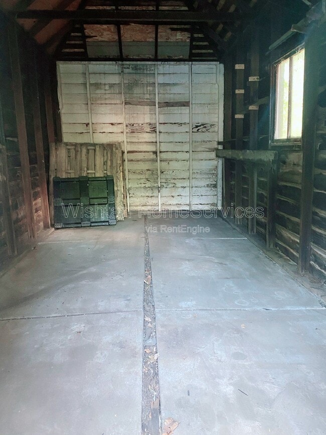 Building Photo - 224 N Ward St