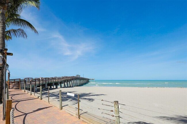 Building Photo - 455 Nokomis Ave S