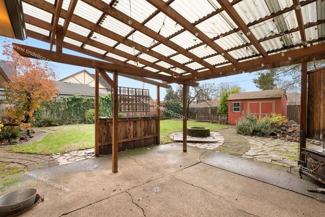 Building Photo - Sprawling Ranch with Backyard Oasis - Two ...