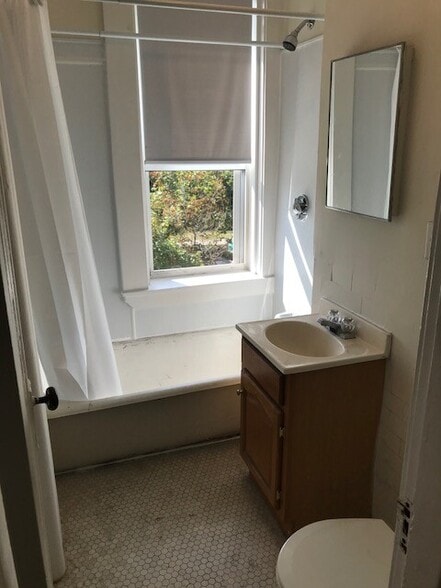 Building Photo - 1185 Boylston St