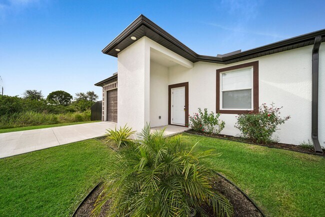 Building Photo - 125 Pennfield St