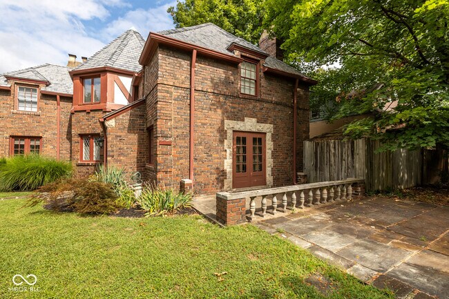 Building Photo - 3605 Hemlock Ave