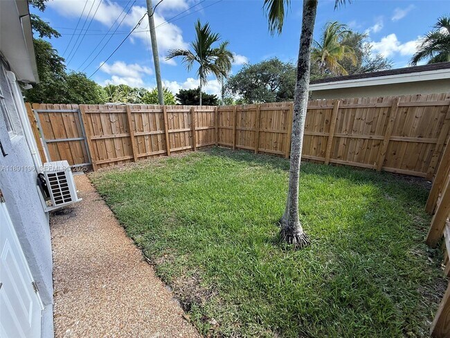 Building Photo - 4300 NW 3rd Ct