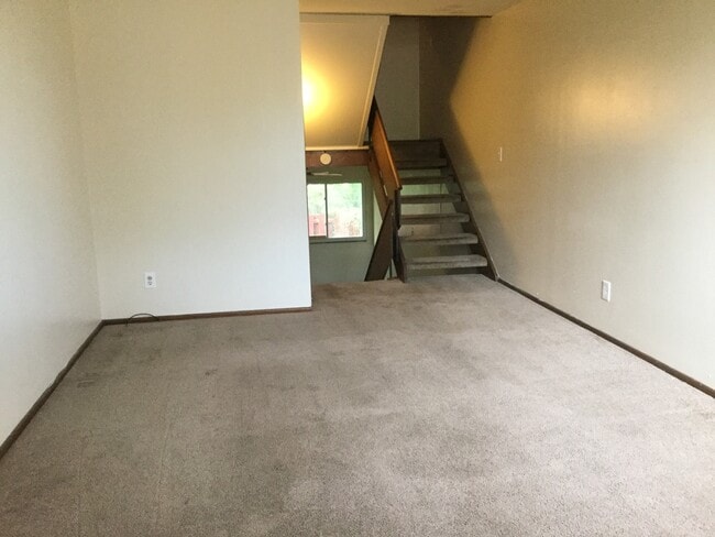 Building Photo - 8911-B N 95th St