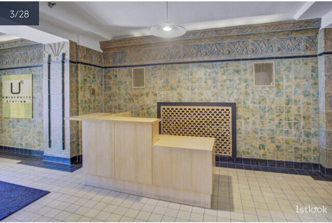 Building Photo - 1550 S Blue Island Ave