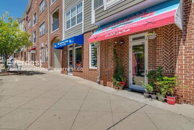 Building Photo - 7232 Althorp Way