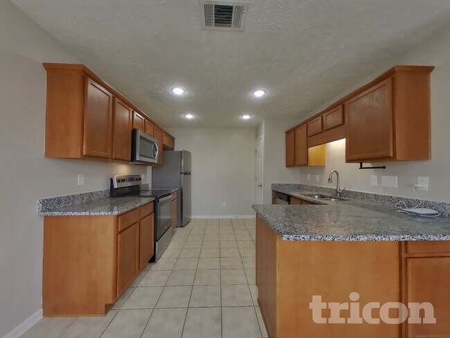 Building Photo - 2023 Fiona Way