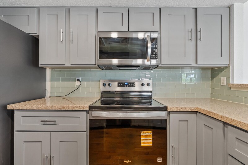 Building Photo - 9632 N 58th Ln