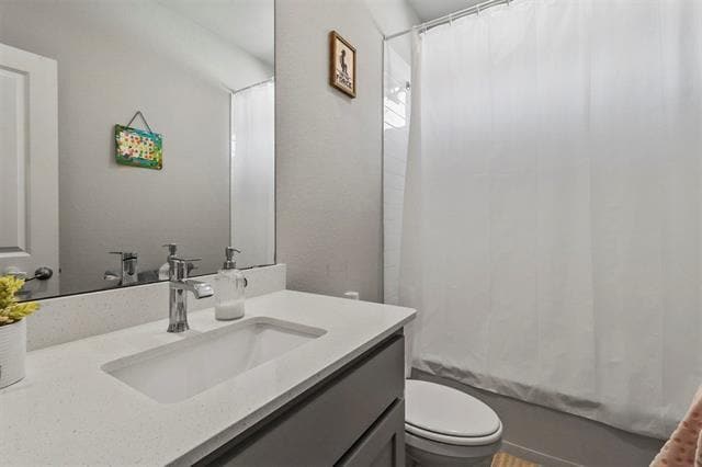 Building Photo - 709 Castlebar Ct