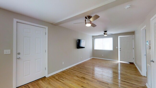 Building Photo - Lantern Square Apartments-A3
