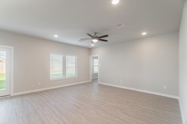 Building Photo - 21710 Prickly Caterpillar Ct