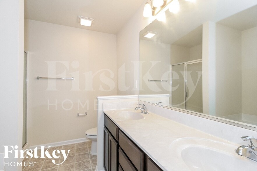 Building Photo - 2957 Victoria Falls Dr