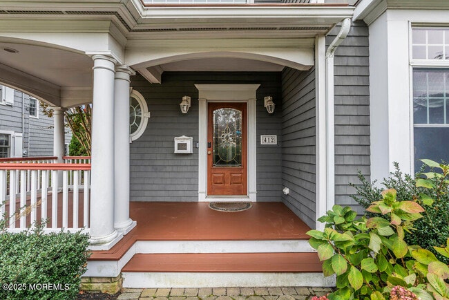 Building Photo - 412 Chicago Blvd