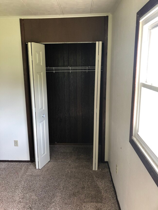 Building Photo - 130-132 Fauber Ln